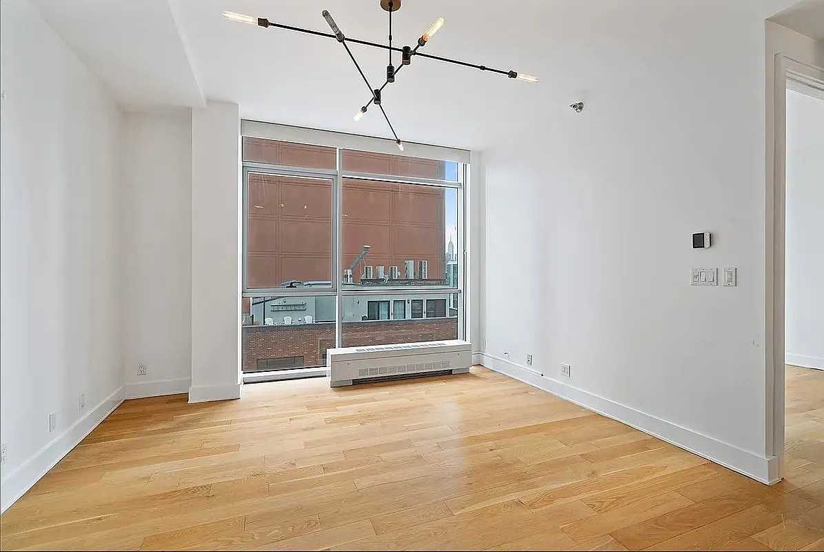 2626 Jackson Ave #603 - Photo 5 of 9