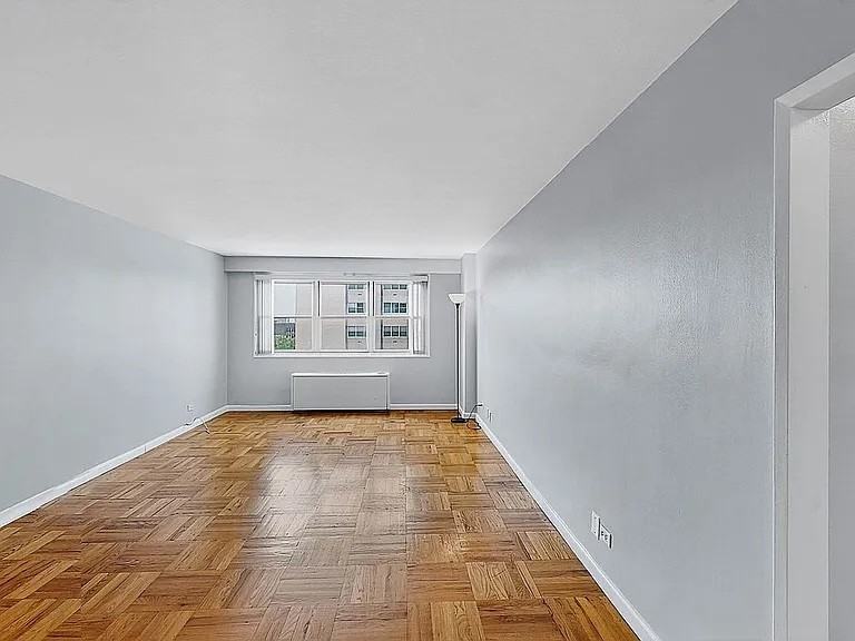 6636 Yellowstone Blvd #15A - Photo 6 of 11