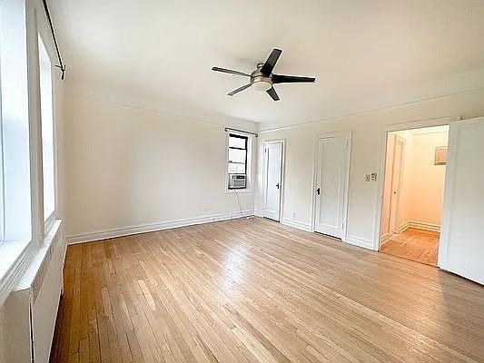 8412 35th Ave #6E - Photo 6 of 8