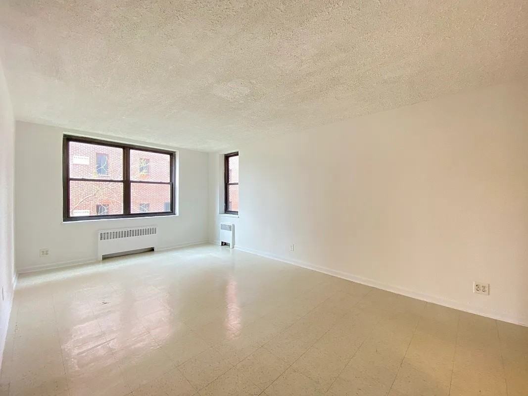 8615 Dongan Ave #2D - Photo 3 of 8