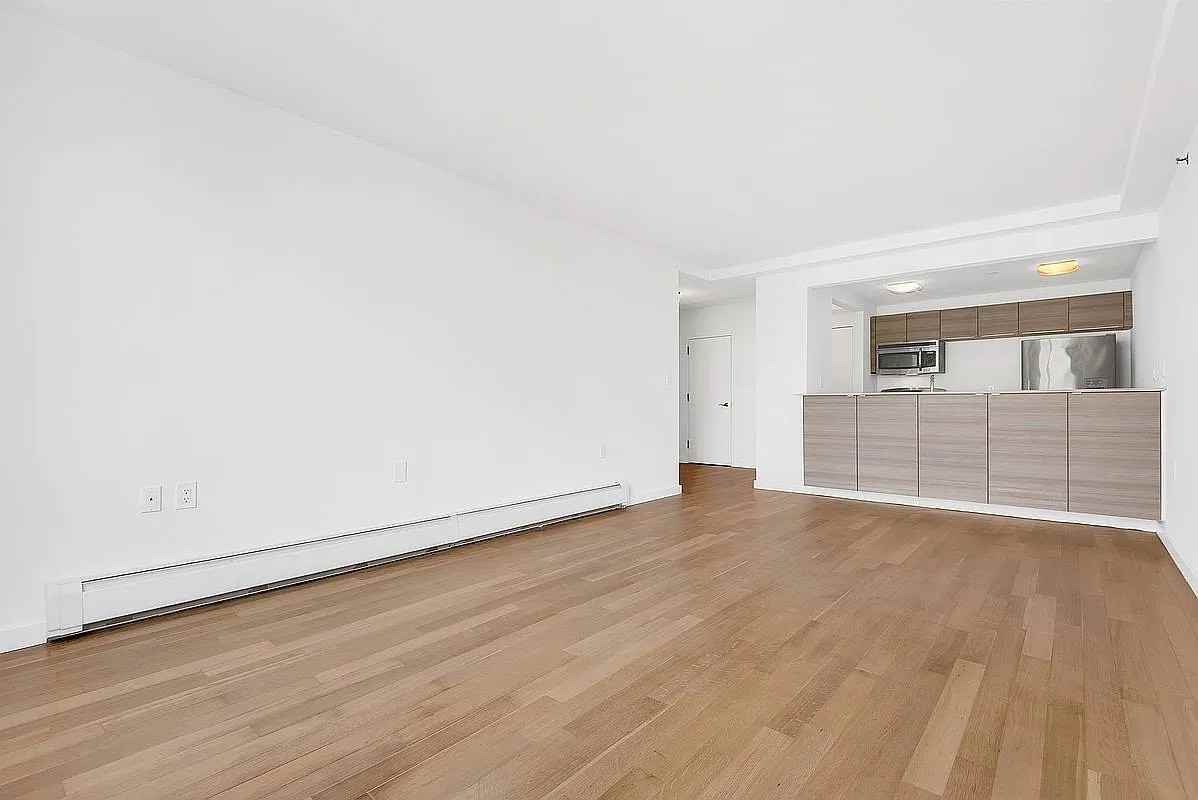 9116 Shore Front Pkwy #5E - Photo 3 of 9