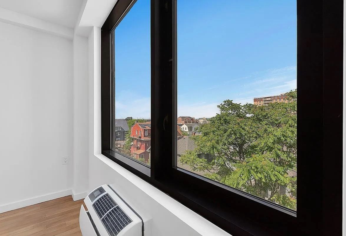 9116 Shore Front Pkwy #5E - Photo 7 of 9