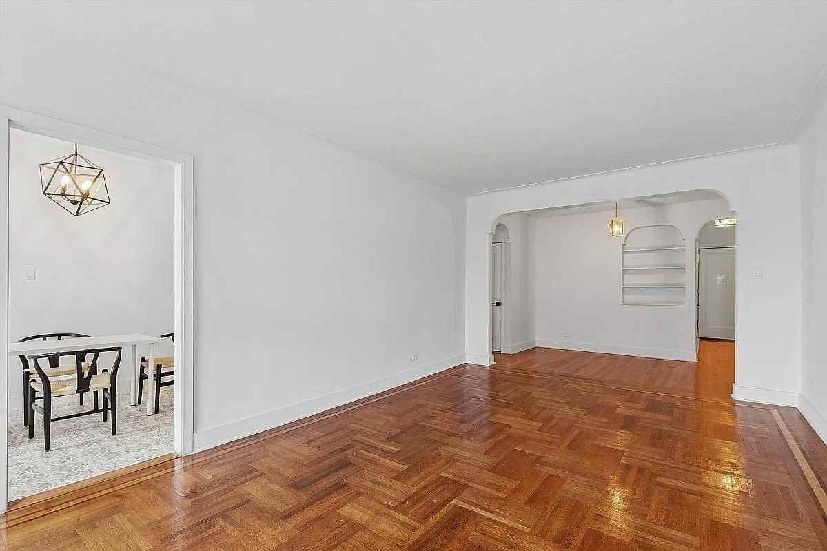 11139 76th Rd #F2 - Photo 2 of 7