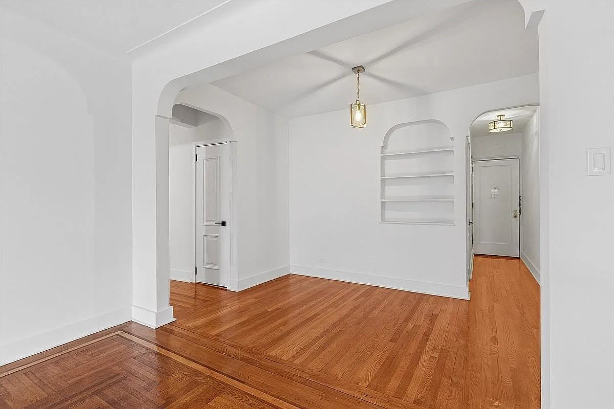 11139 76th Rd #F2 - Photo 3 of 7