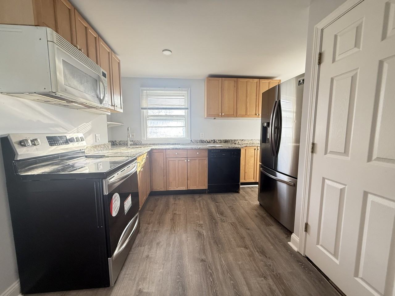 43 May St #2 - Photo 2 of 12