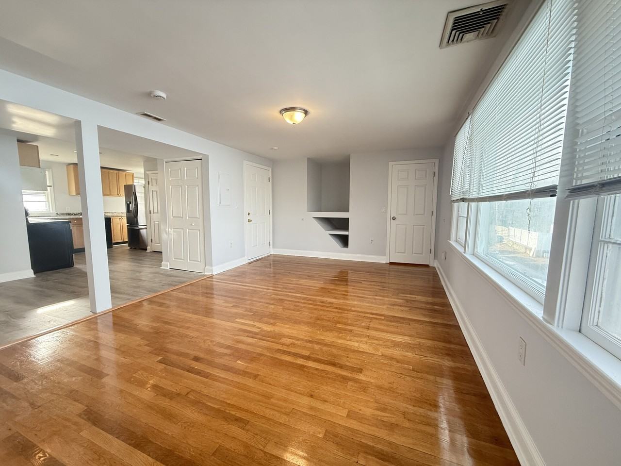 43 May St #2 - Photo 3 of 12