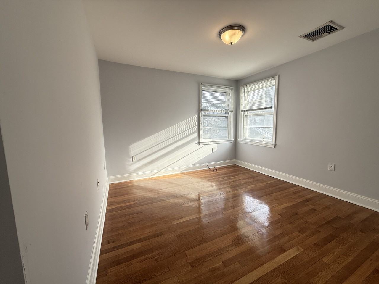 43 May St #2 - Photo 6 of 12