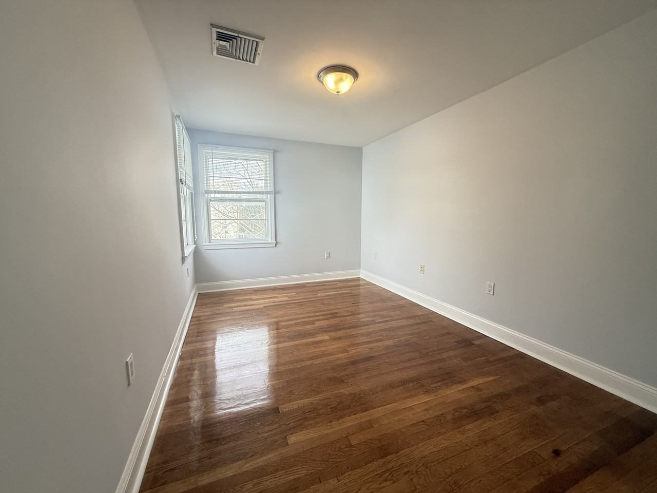 43 May St #2 - Photo 7 of 12