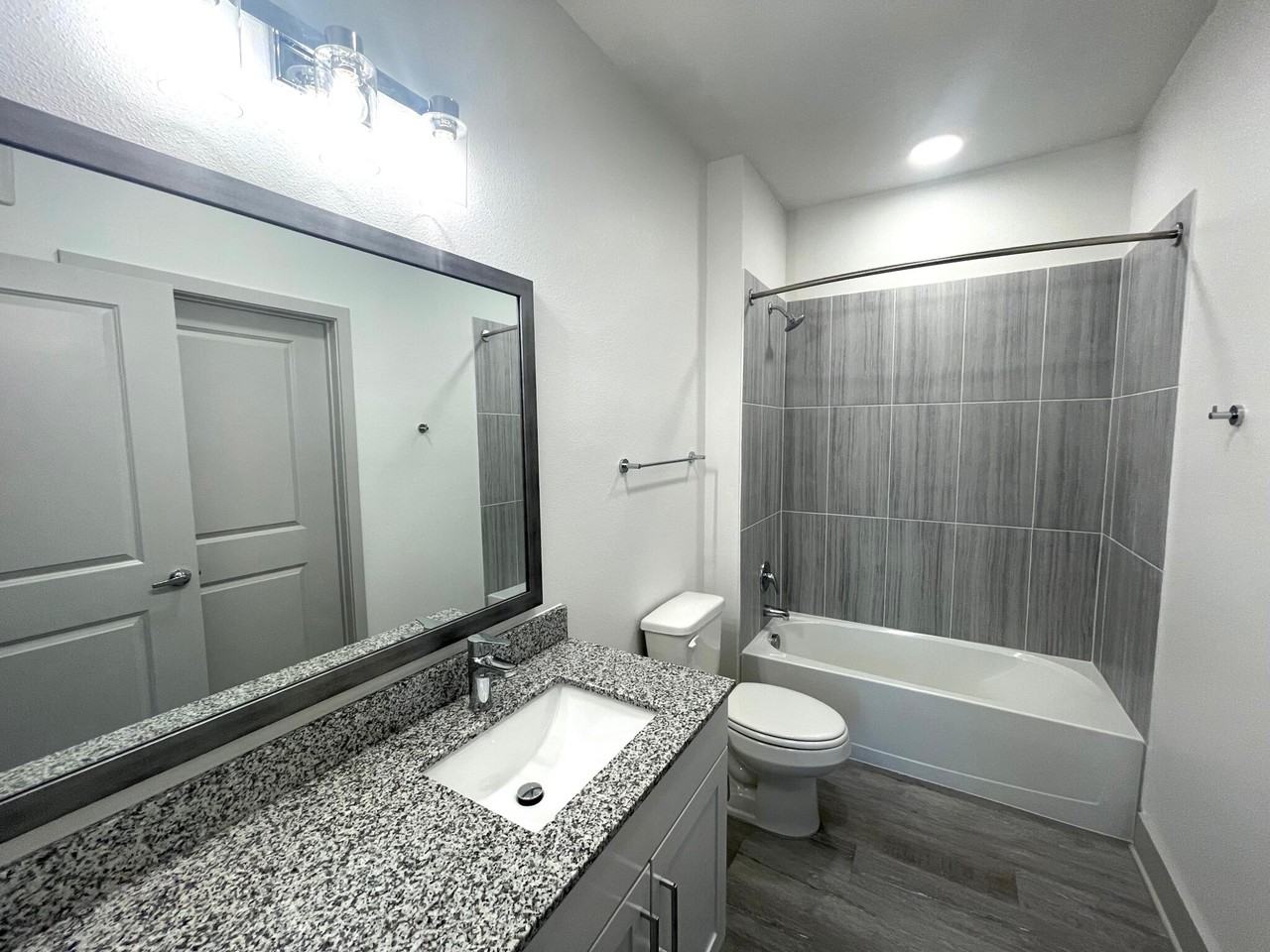 2601 N Austin Ave #02-361 - Photo 5 of 9