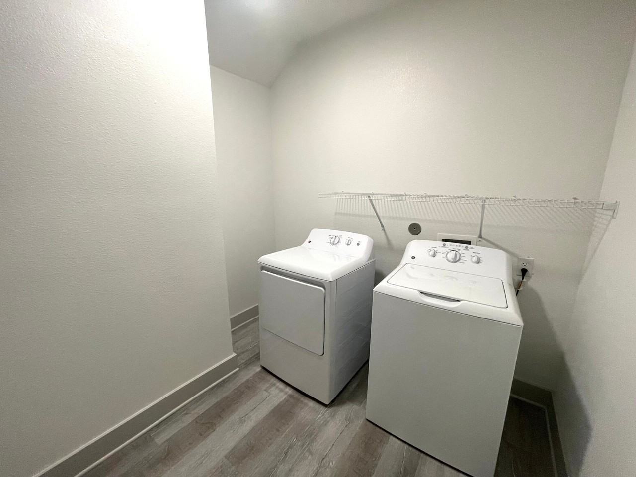 348 Main St #02-274 - Photo 3 of 12