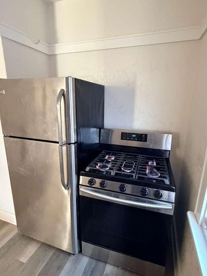 2213 N 57th St - Photo 6 of 12