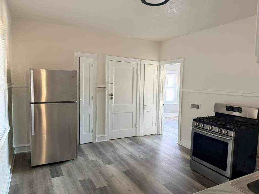 2217 N 15th St - Photo 7 of 13