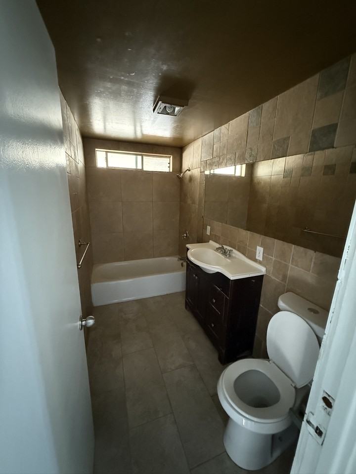 12722 Aspenwood Ln - Photo 3 of 15