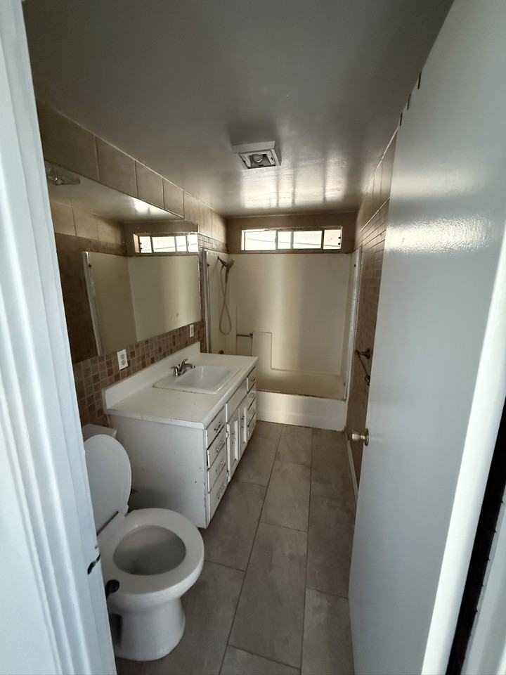 12722 Aspenwood Ln - Photo 4 of 15