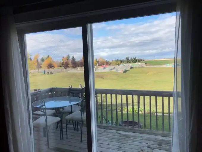 10518 106 Ave - Photo 4 of 9