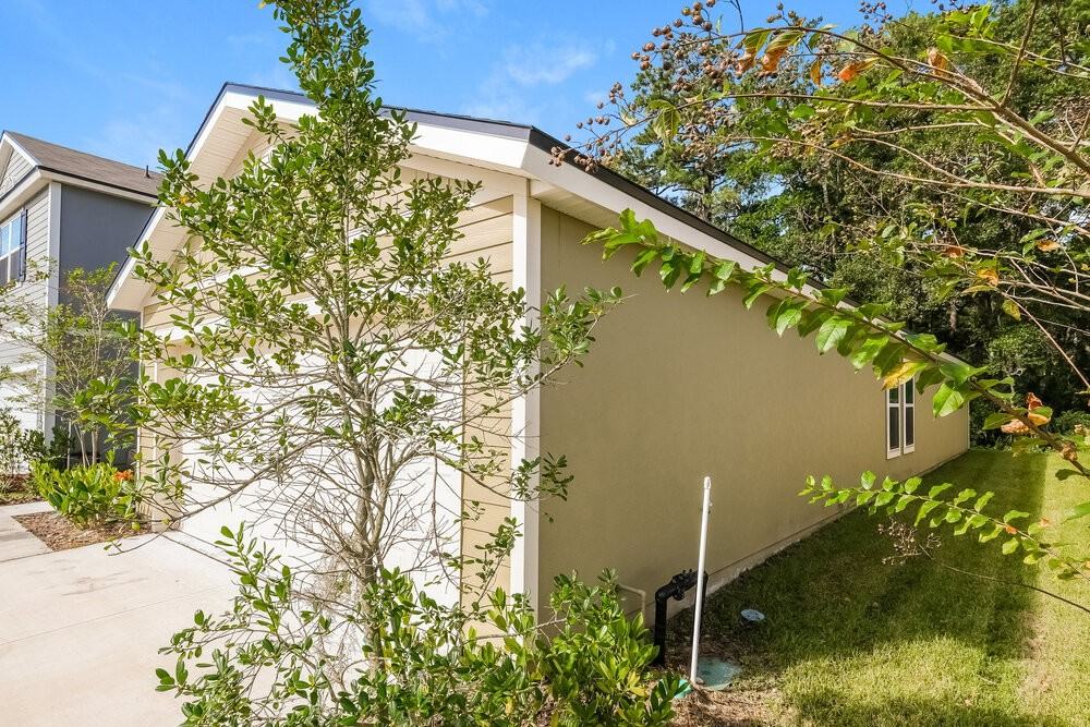 7808 Meadow Walk Ln - Photo 4 of 16