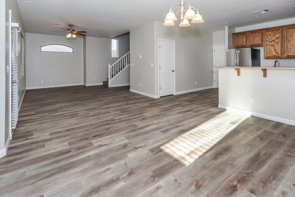 613 Ryan Peak Ln - Photo 5 of 17