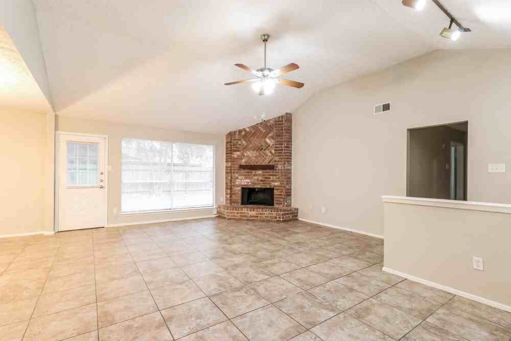 3435 Cheaney Dr - Photo 3 of 16