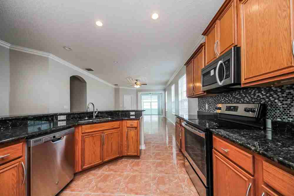 14527 Huntcliff Park Way - Photo 6 of 16