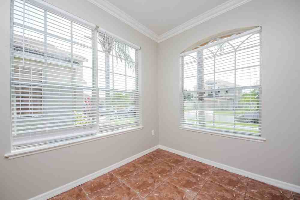 14527 Huntcliff Park Way - Photo 7 of 16