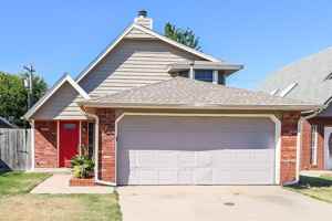 featured image of 2107 Lakecrest Dr