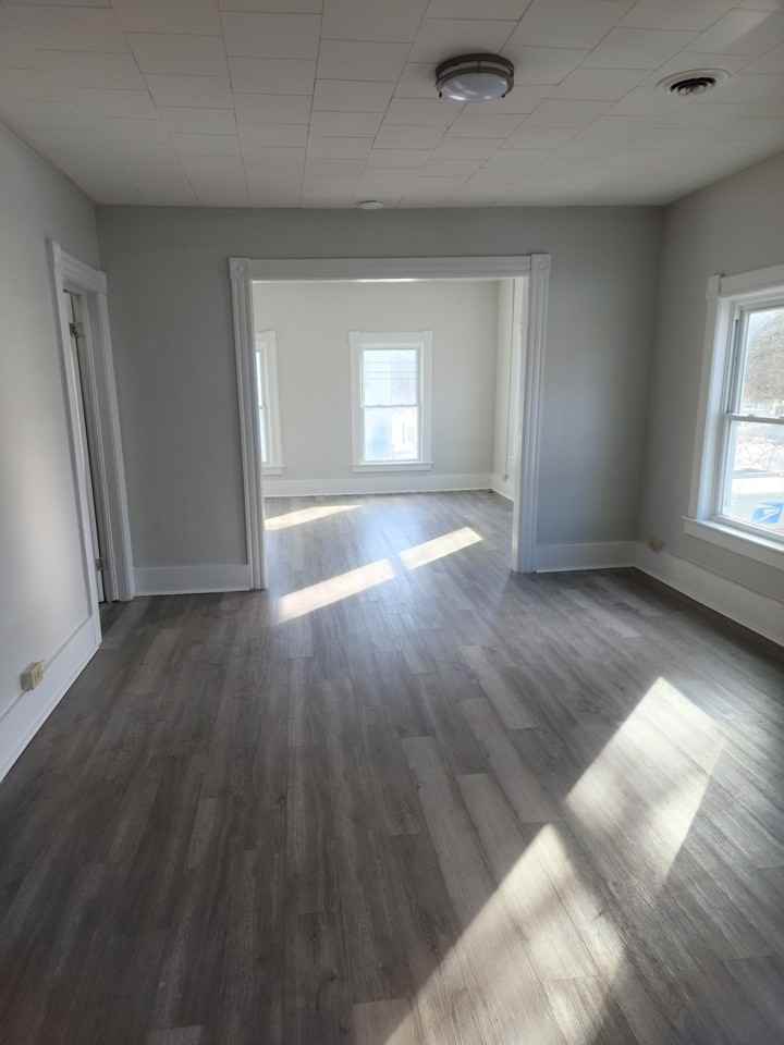 546 Lenox Ave #2 - Photo 5 of 20