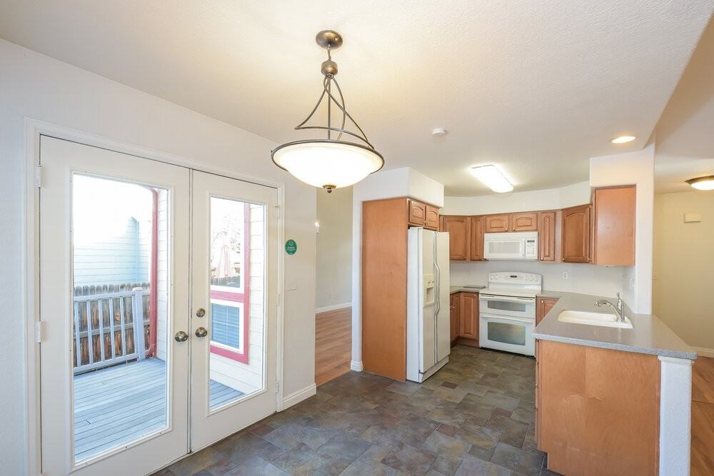 11253 Vrain Dr - Photo 7 of 17