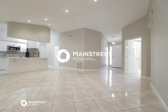 1851 Calmar St Nw - Photo 4 of 16