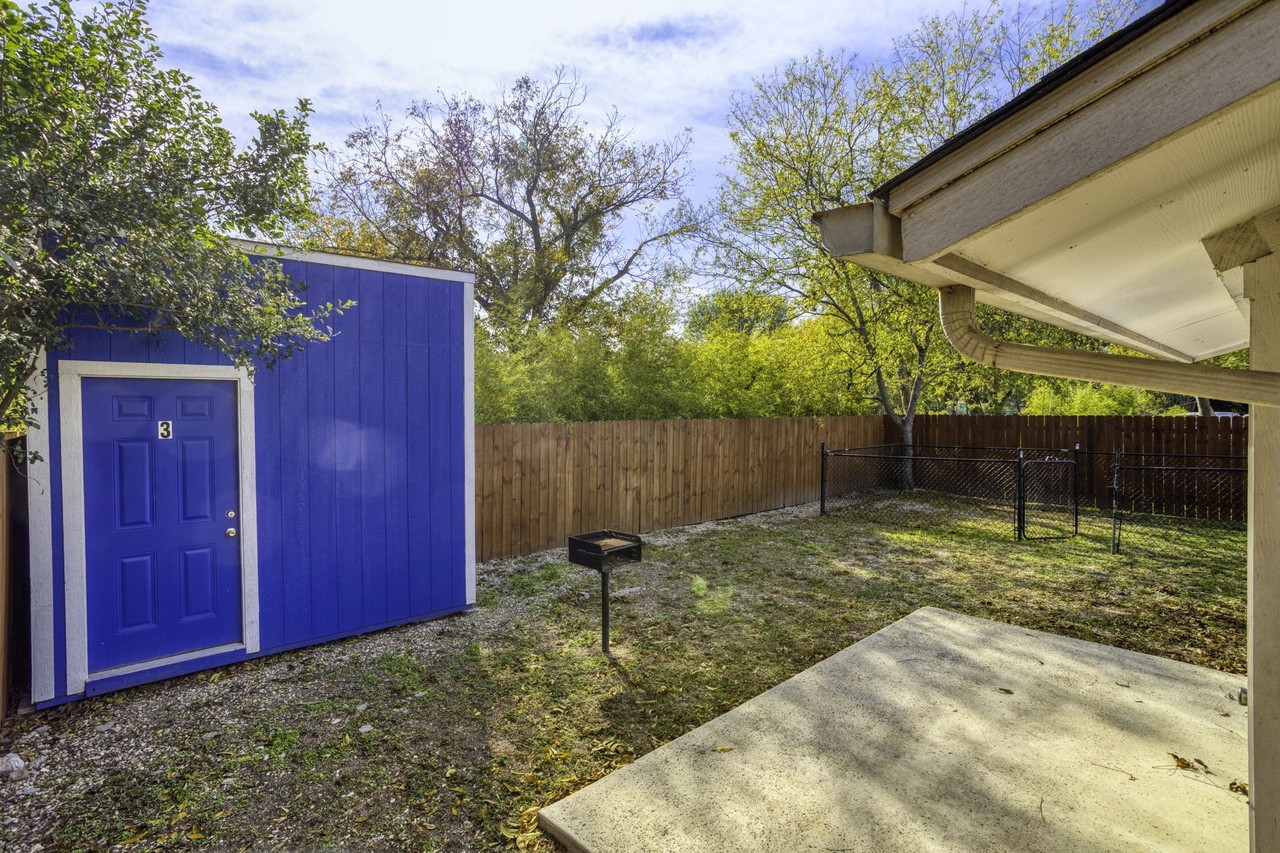 236 E Dullnig Ct #3 - Photo 5 of 11