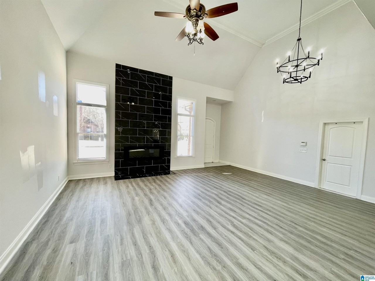 3062 Arbor Bnd - Photo 4 of 50