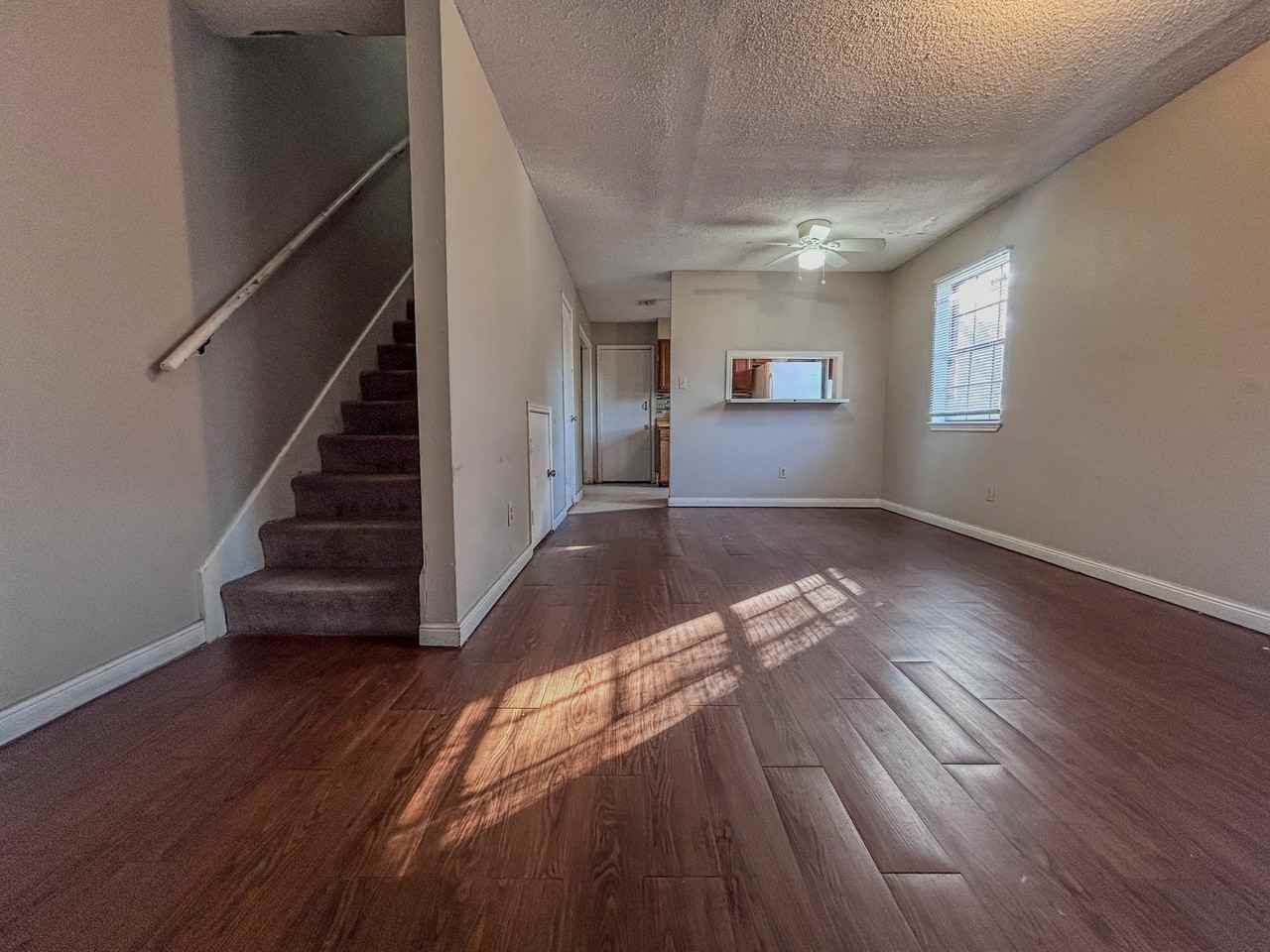 117 Rue Royale #D - Photo 2 of 10