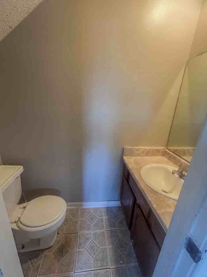 117 Rue Royale #D - Photo 4 of 10