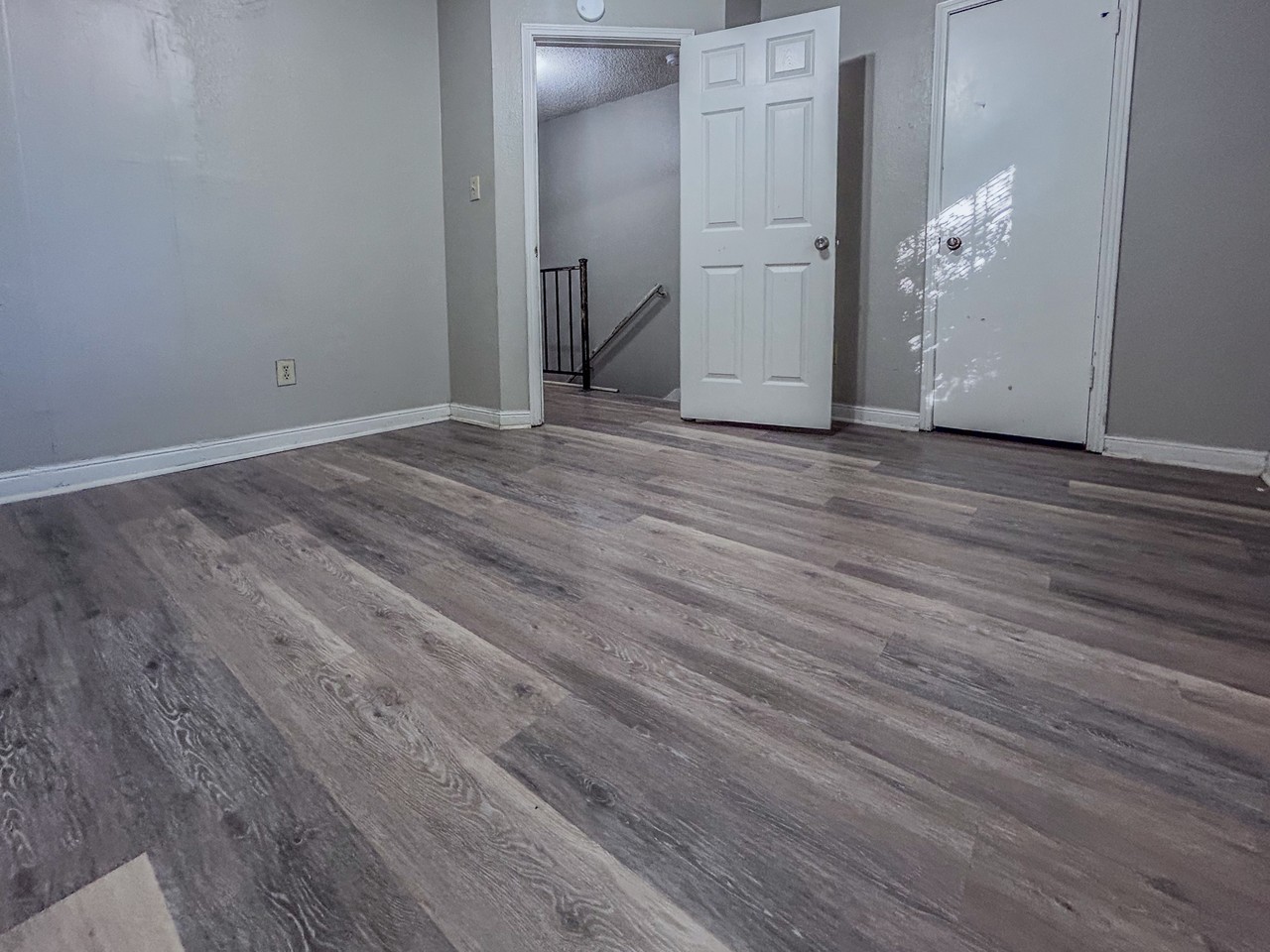 117 Rue Royale #D - Photo 6 of 10