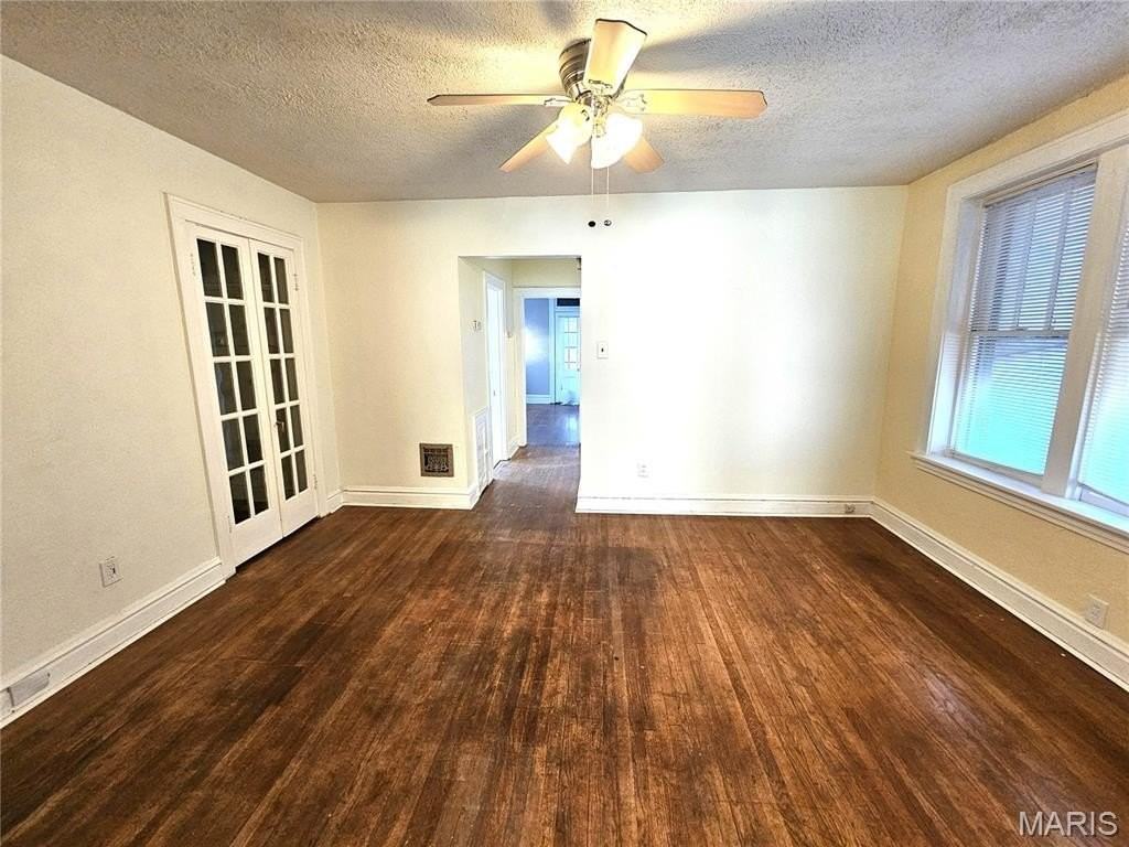 4953 Holly Hills Ave #A - Photo 5 of 18