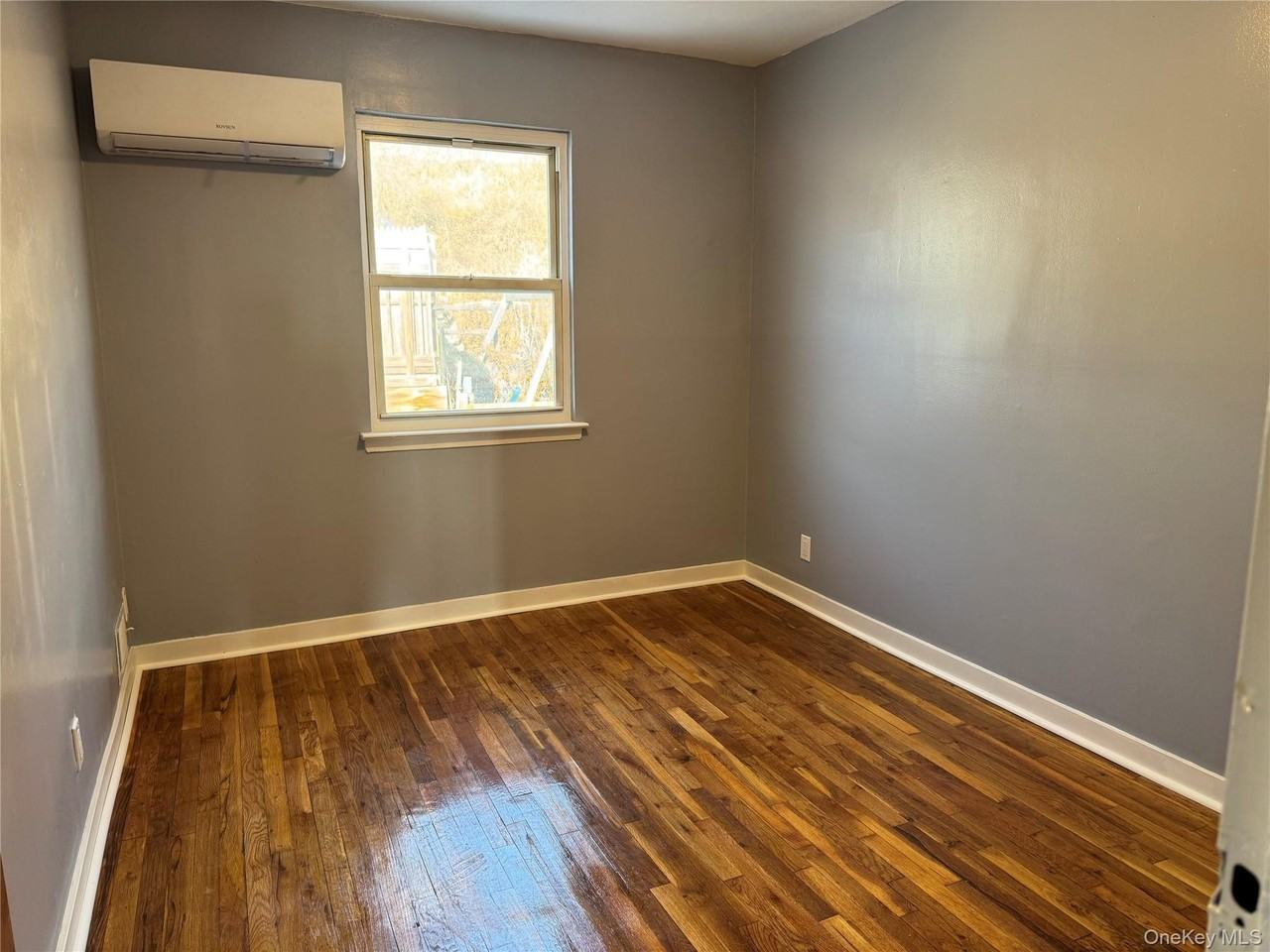 7409 85th Rd Unit 2 #2 - Photo 4 of 12