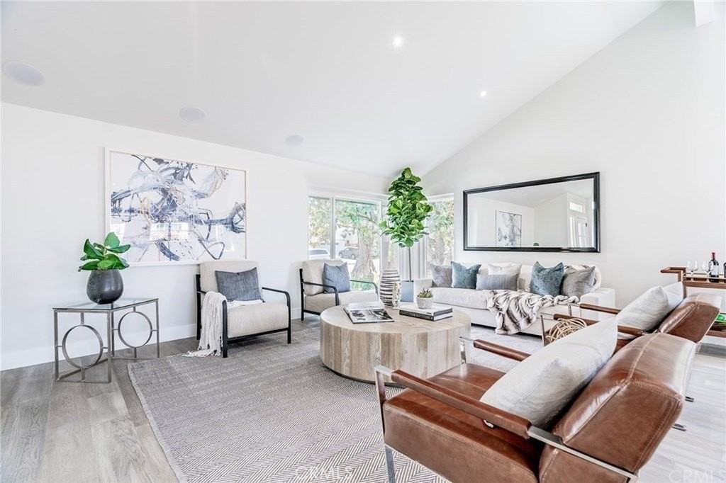 1818 Port Ashley Pl - Photo 3 of 19