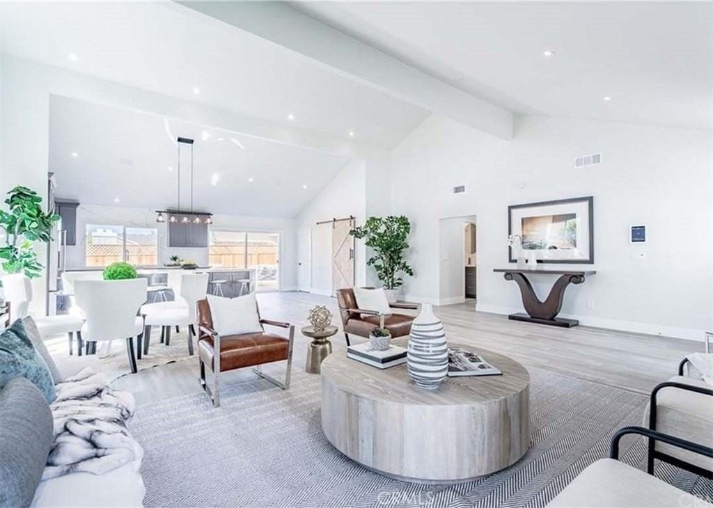 1818 Port Ashley Pl - Photo 4 of 19