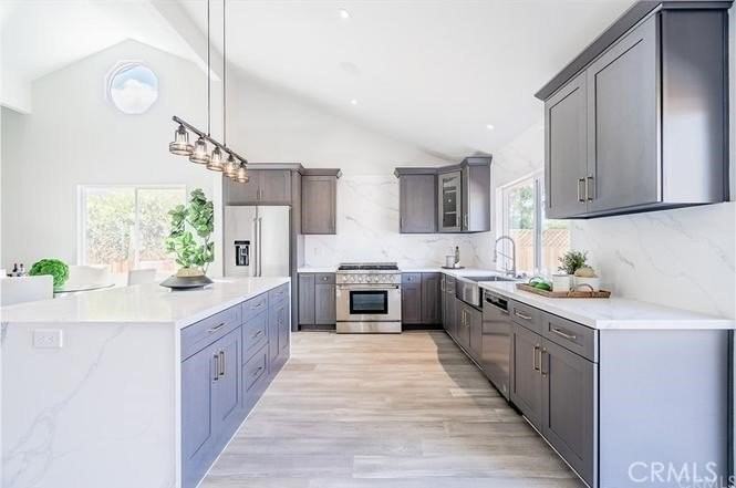 1818 Port Ashley Pl - Photo 6 of 19