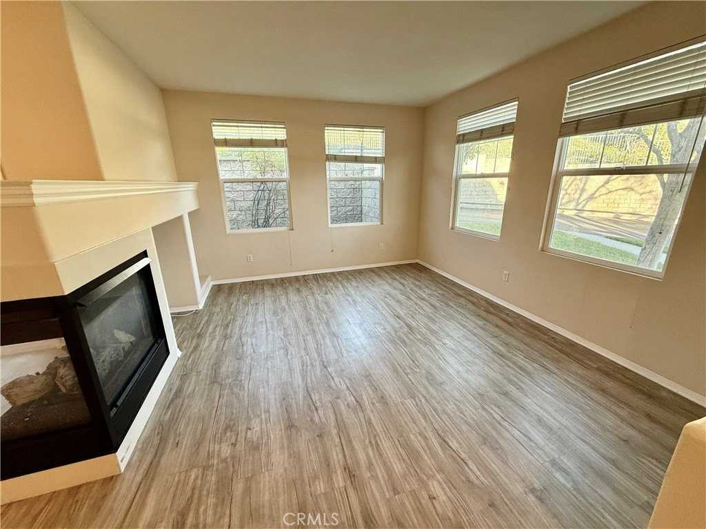 11533 Oakford Ln - Photo 5 of 37