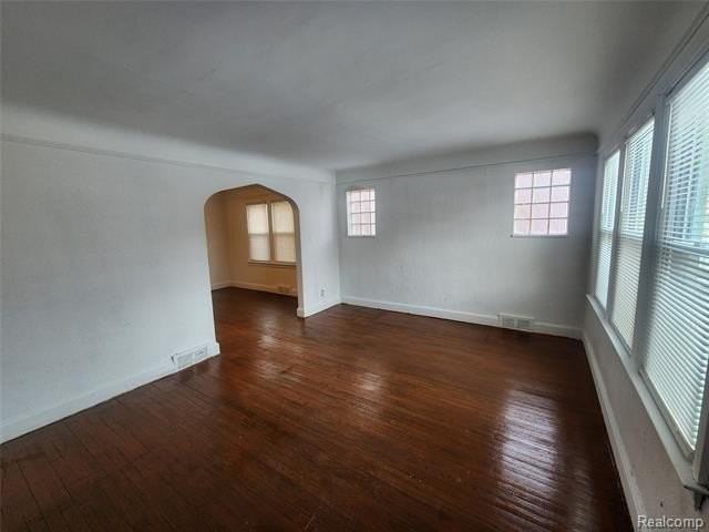 16723 Asbury Park - Photo 3 of 15