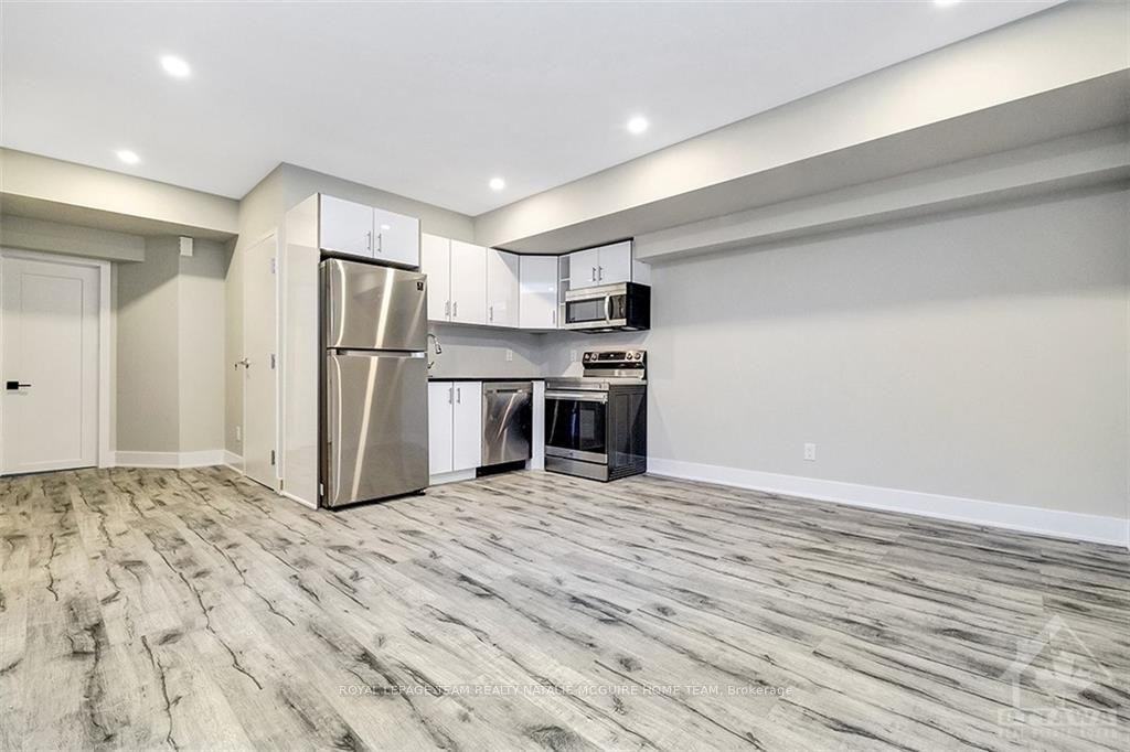 1307 Thames Street #2 - Photo 7 of 14