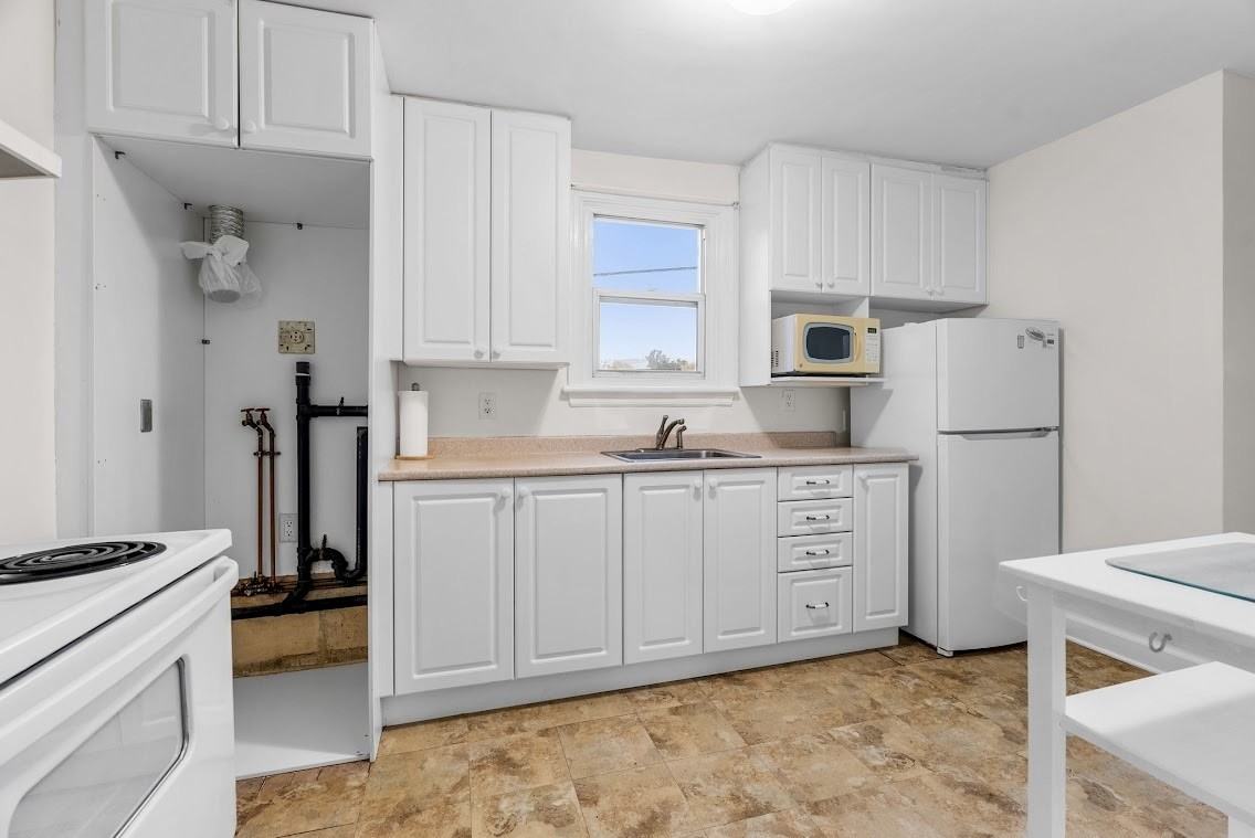 72 Dagmar Avenue - Photo 6 of 15