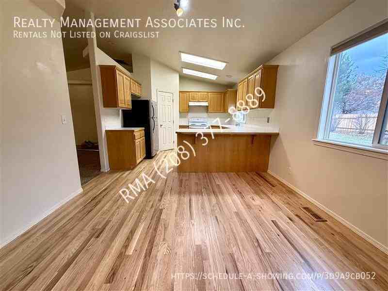 2889 W Stallion St - Photo 6 of 18