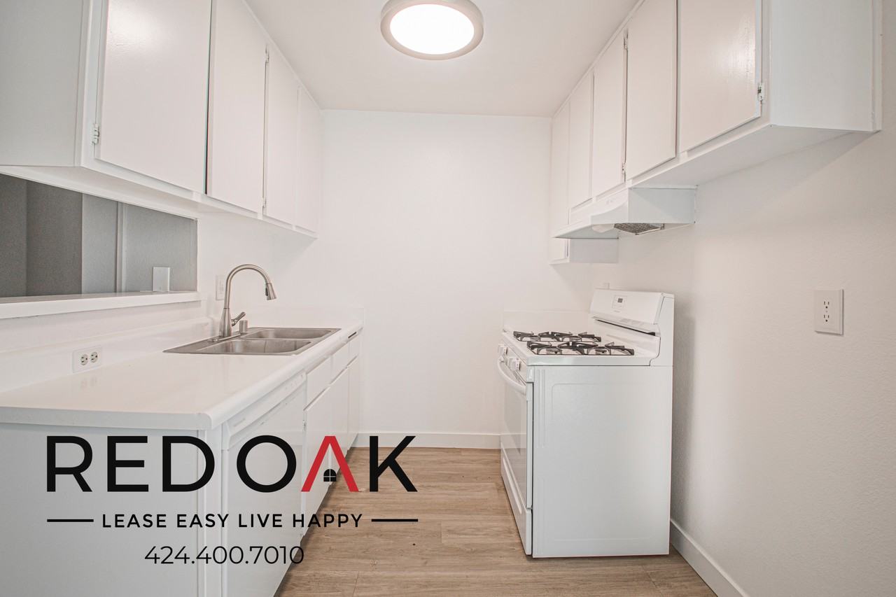 8309 Cedros Ave #210 - Photo 3 of 22