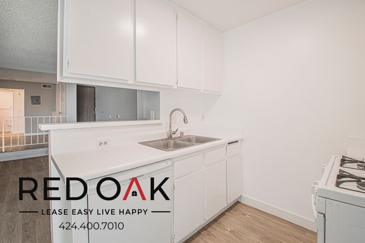 8309 Cedros Ave #210 - Photo 5 of 22