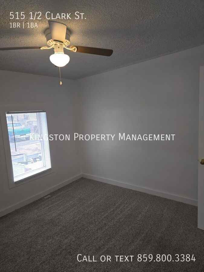 515 1/2 Clark St - Photo 7 of 11