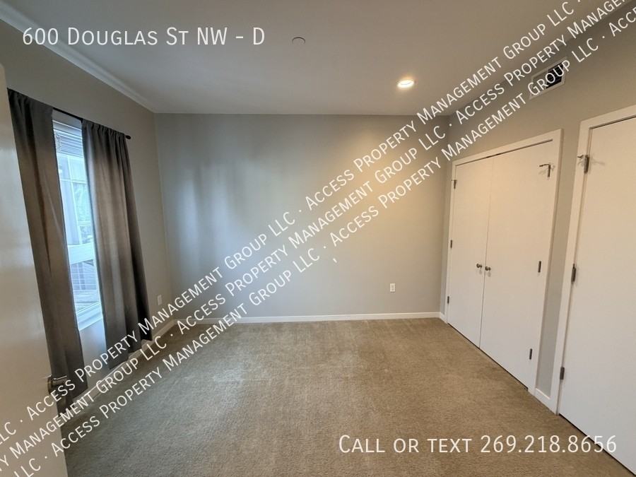 600 Douglas St Nw #D - Photo 7 of 32