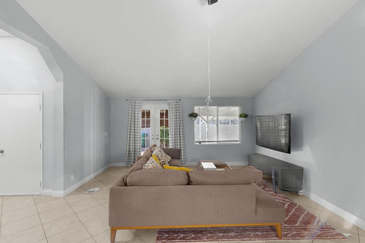 47800 Madison St #47800-44 - Photo 6 of 25