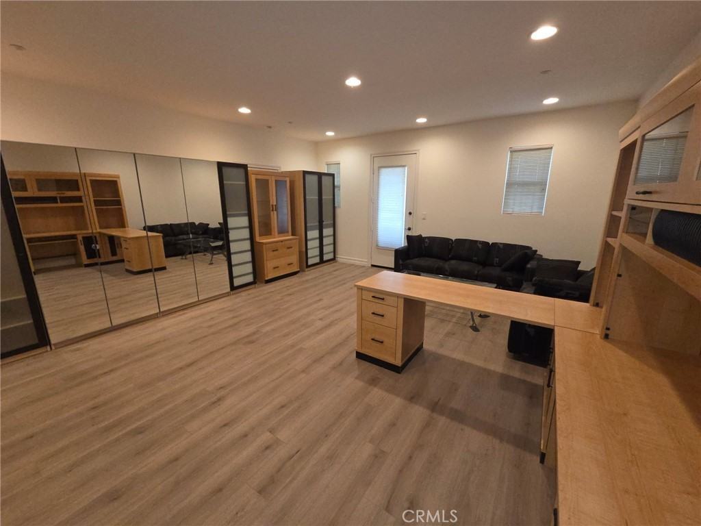 14 Red Leaf Ln #14 - Photo 2 of 13