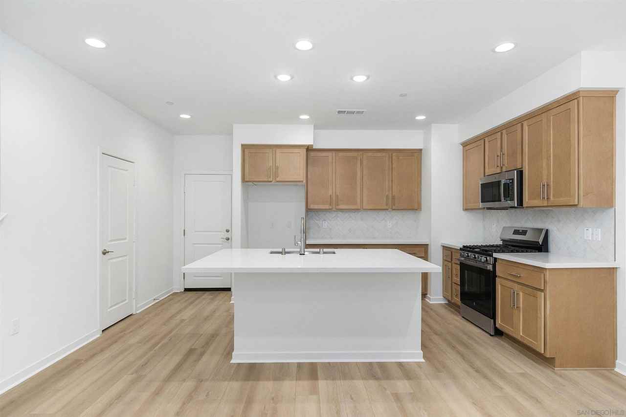 32336 Brunello Way #32336 - Photo 3 of 26